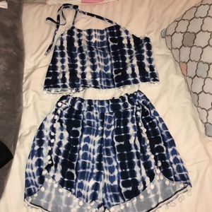 NEW 2 piece shorts and crop top set